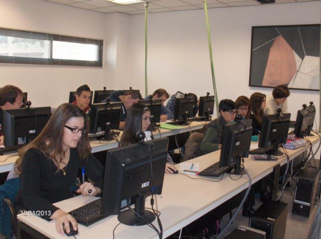 Estudiantes del municipio conocen el servicio de Pre-incubadora municipal a través del módulo Empresa en el Aula - 1, Foto 1