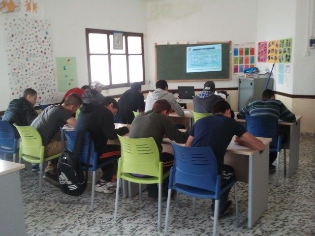 Entrega de diplomas a los alumnos del programa MUEVE-T - 1, Foto 1