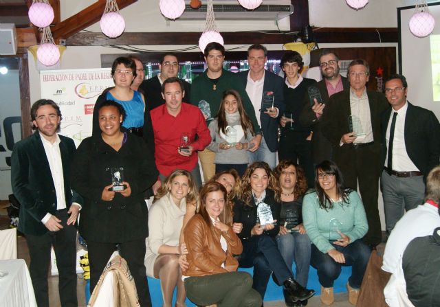 Los mejores jugadores y clubes murcianos celebran en Águilas la gala regional de pádel - 1, Foto 1