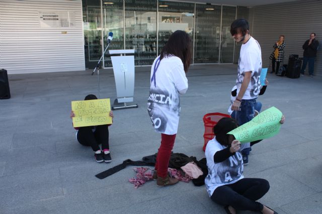 Torre-Pacheco conmemora el día contra la violencia hacia la mujer - 2, Foto 2