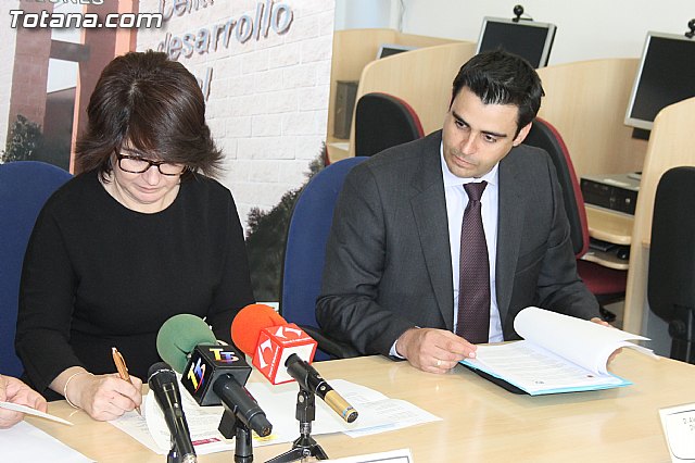 El ayuntamiento finaliza los pasos de la puesta en marcha del Plan de Empleo Municipal - 3