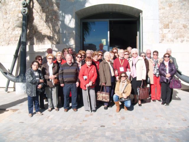 El ARQUA y el Submarino Peral recibieron la visita de los mayores de Canteras - 1, Foto 1