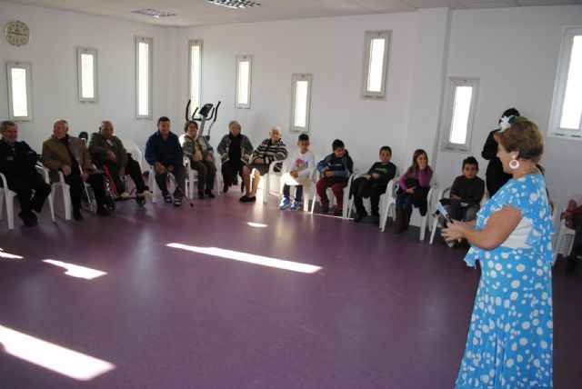 El Centro de Día de las Personas Mayores torreño se acerca a los escolares del municipio - 5, Foto 5