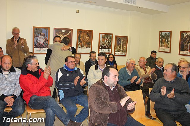 La alcaldesa felicita al nuevo presidente del Ilustre Cabildo Superior de Procesiones, Antonio Martnez Belch, tras su reciente eleccin - 10