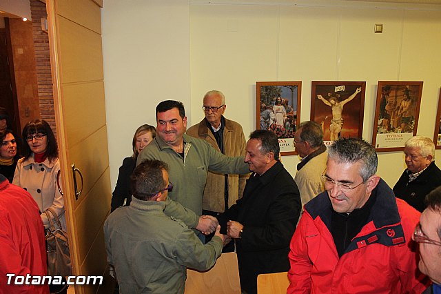La alcaldesa felicita al nuevo presidente del Ilustre Cabildo Superior de Procesiones, Antonio Martnez Belch, tras su reciente eleccin - 13