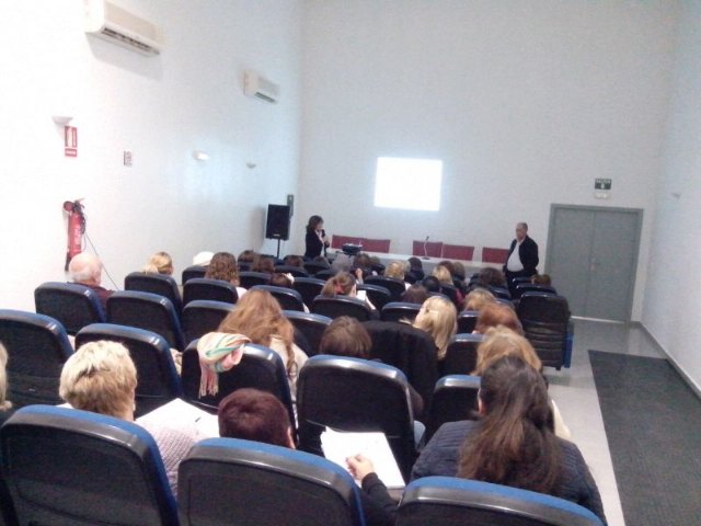 Charla-Coloquio sobre “Prevención y cuidado de los Pies” para personas mayores en Torre-Pacheco - 1, Foto 1