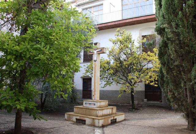 El Ayuntamiento recibe la cesión grauita de la iglesia y el monasterio de San José - 1, Foto 1