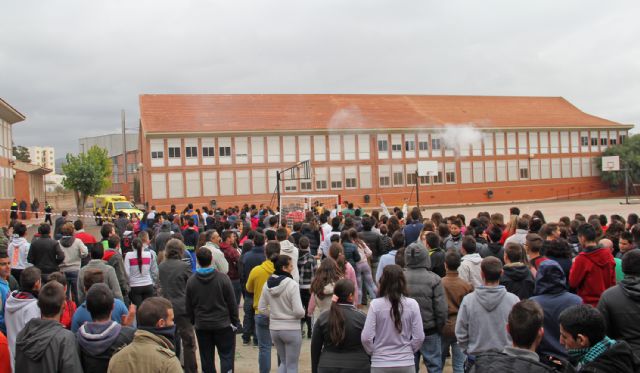 Simulan un incendio en el IES Rambla de Nogalte - 2, Foto 2
