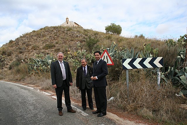La Comunidad mejorará la seguridad vial de la carretera que une Cehegín con la pedanía de Valentín - 1, Foto 1