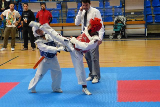 4 medallas en tae kwondo en los campeonatos regionales cadete, junior y sénior - 2, Foto 2