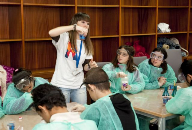 Repsol despierta la curiosidad científica de los jóvenes de Cartagena - 3, Foto 3