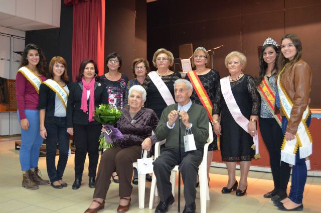 Julia María Luis Chinistra de 89 años y Tomás Ortiz de 88 elegidos Abuelos Mayores del Baile - 1, Foto 1