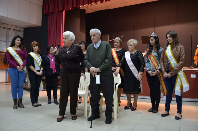 Julia María Luis Chinistra de 89 años y Tomás Ortiz de 88 elegidos Abuelos Mayores del Baile - 2, Foto 2