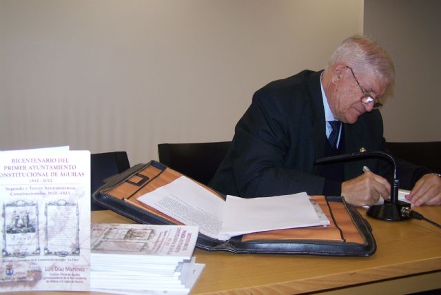 El Pleno Municipal nombra a Luis Díaz Martínez como Cronista Oficial de la Villa de Águilas - 1, Foto 1