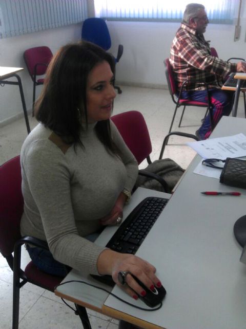 Un nuevo grupo se forma en informática básica gracias a la Concejalía de Nuevas Tecnologías torreña - 4, Foto 4