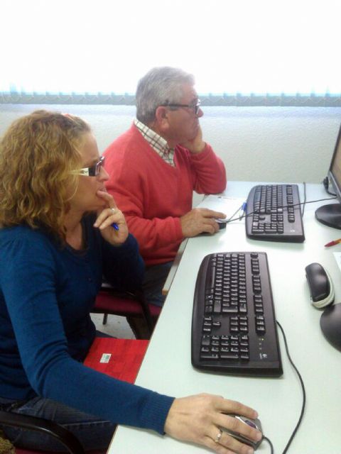 Un nuevo grupo se forma en informática básica gracias a la Concejalía de Nuevas Tecnologías torreña - 5, Foto 5