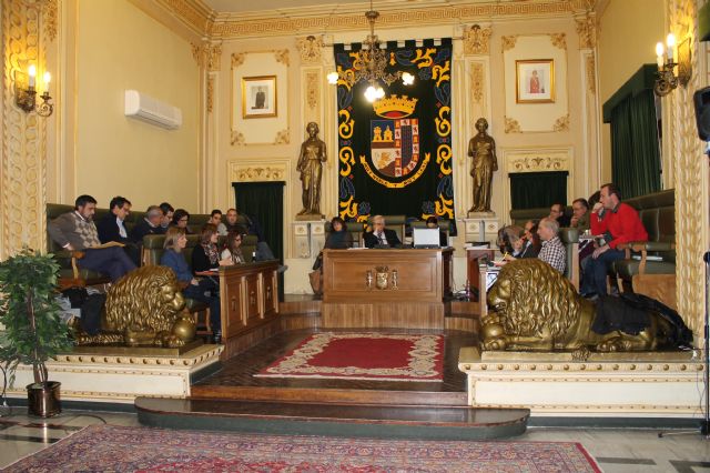 Los presupuestos municipales para el 2014 contarán con medio millón de euros más para inversiones - 1, Foto 1