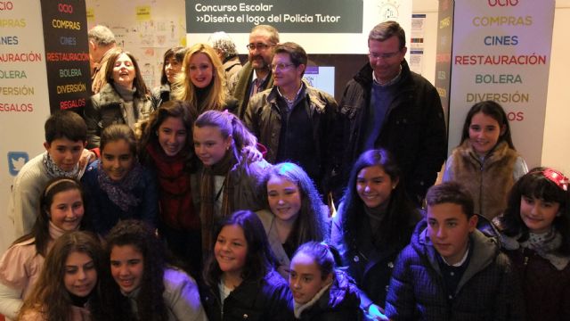 El logo del programa policía tutor del Ayuntamiento de Lorca será un dibujo de la alumna de 1° de la ESO del Ciudad del Sol Ángela García Giménez - 1, Foto 1