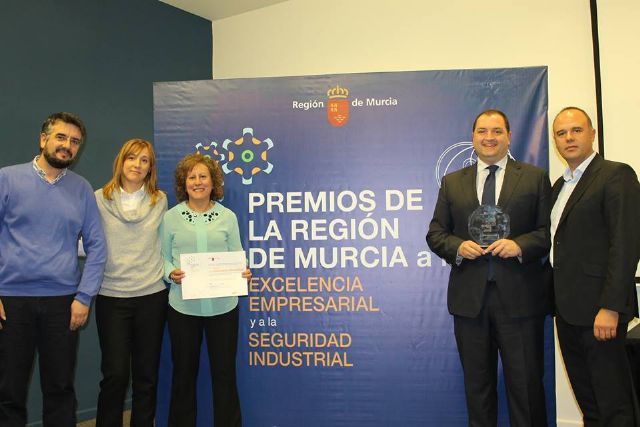 La empresa yeclana, NAVARRO AZORÍN, galardonada con el Primer Premio a la excelencia empresarial por la Consejería de Industria, Empresa e Innovación - 1, Foto 1
