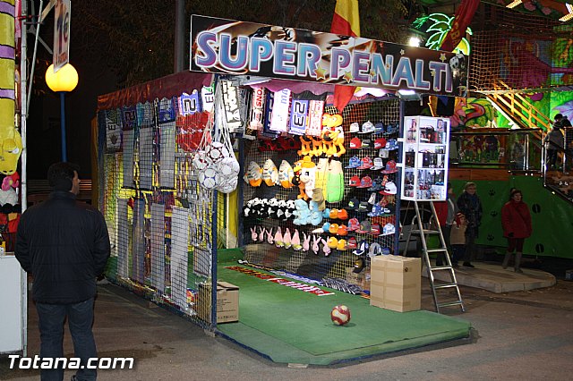 Las fiestas en honor a Santa Eulalia, patrona de Totana, arrancaron oficialmente el pasado viernes con la inauguracin de la feria de atracciones - 10