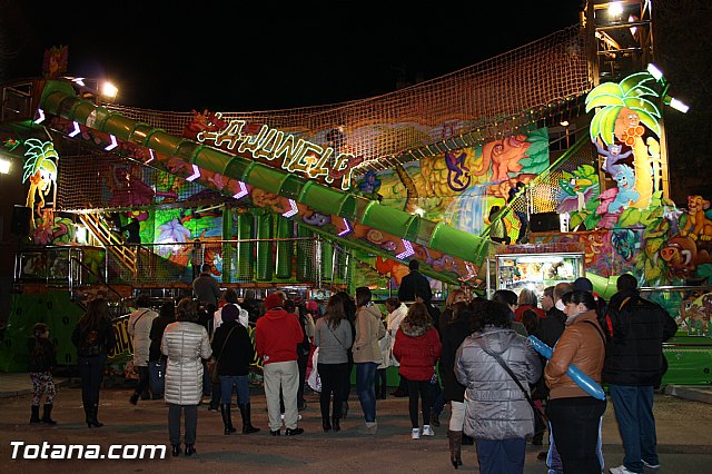Las fiestas en honor a Santa Eulalia, patrona de Totana, arrancaron oficialmente el pasado viernes con la inauguracin de la feria de atracciones - 11