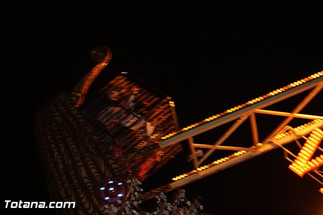 Las fiestas en honor a Santa Eulalia, patrona de Totana, arrancaron oficialmente el pasado viernes con la inauguracin de la feria de atracciones - 25