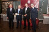 Los Graduados Sociales otorgaron la Medalla de Oro al rector de la Universidad de Murcia por su apoyo a la profesin
