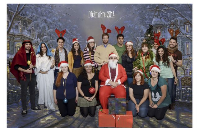Alumnos y profesores de Letras de la Universidad de Murcia lanzan un calendario solidario para ayudar a estudiantes sin recursos - 3, Foto 3