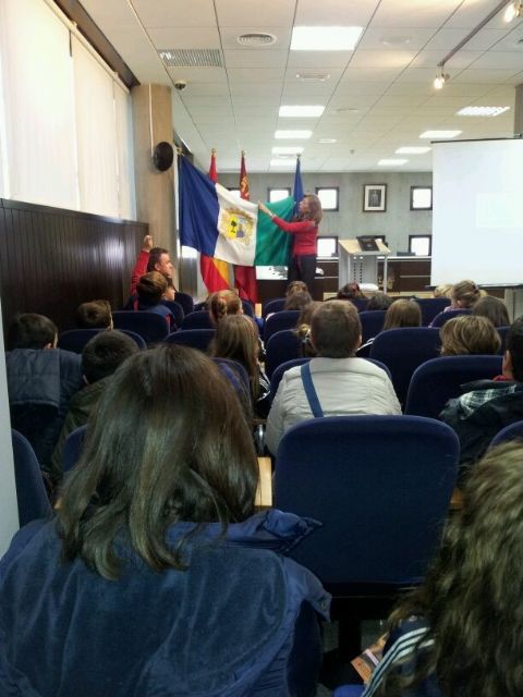 Los escolares de San Pedro del Pinatar visitan el Ayuntamiento para conocen la Constitución - 1, Foto 1