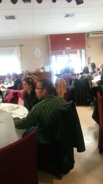 Unos ochenta militantes del PSOE se reunieron para celebrar una reunión de trabajo, Foto 1