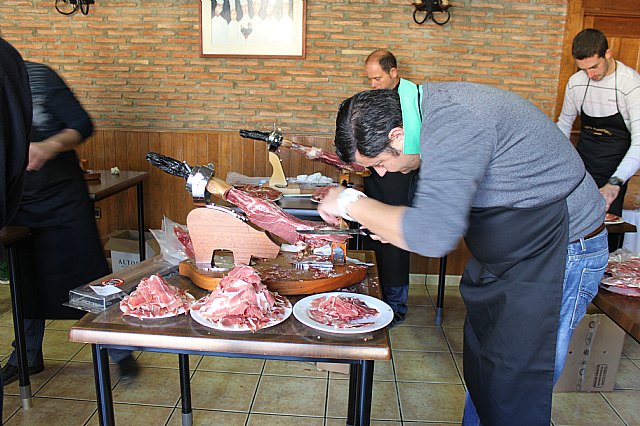 Se clausura el curso de iniciacin al corte de jamn organizado por la Concejala de Comercio y la Asociacin de Hosteleros de Totana - 21