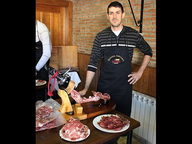 Se clausura el curso de iniciacin al corte de jamn organizado por la Concejala de Comercio y la Asociacin de Hosteleros de Totana - 22