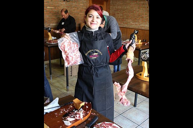Se clausura el curso de iniciacin al corte de jamn organizado por la Concejala de Comercio y la Asociacin de Hosteleros de Totana - 30