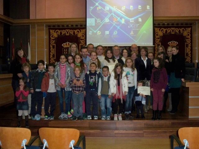 El Ayuntamiento de Molina de Segura entrega los premios del Concurso Día del Maestro - 1, Foto 1