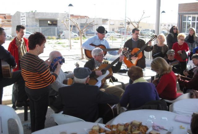 Un desayuno de celebración entre los voluntarios y los usuarios del servicio torreño - 4, Foto 4