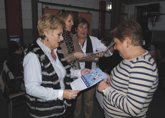 La asociación de mujeres Isabel González torreña presenta su calendario 2014 - 3, Foto 3