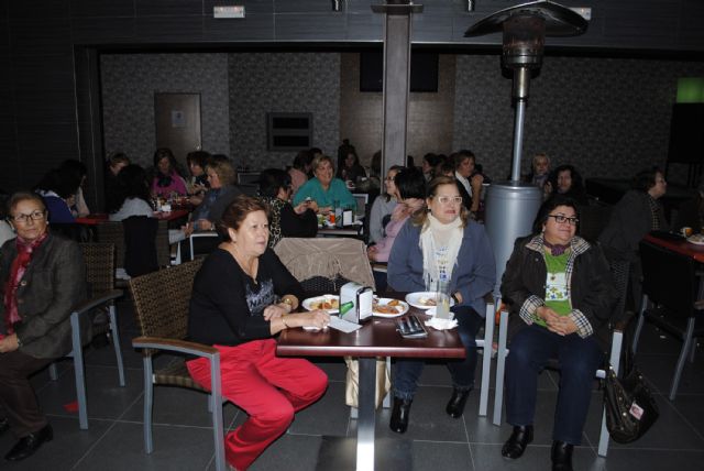 La asociación de mujeres Isabel González torreña presenta su calendario 2014 - 4, Foto 4