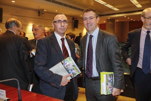 GRUVENTA califica como extraordinaria la presentación del libro El Papel del Cooperativismo Agroalimentario en la Economía Mundial impulsado por CAJAMAR - 1, Foto 1