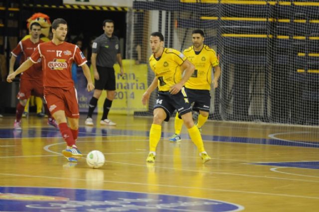 Raúl Campos se estrena en el clásico - 1, Foto 1