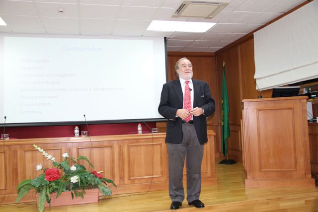 El prestigioso psiquiatra Julio Bobes en la UCAM - 1, Foto 1