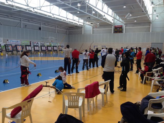 La liga regional de tiro con arco en sala reúne a medio centenar de arqueros en Las Torres de Cotillas - 5, Foto 5