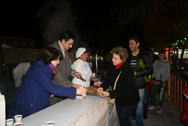 Feriantes Association holds a "big chocolate" to mark the 25th anniversary of the fairgrounds Totana, Foto 4