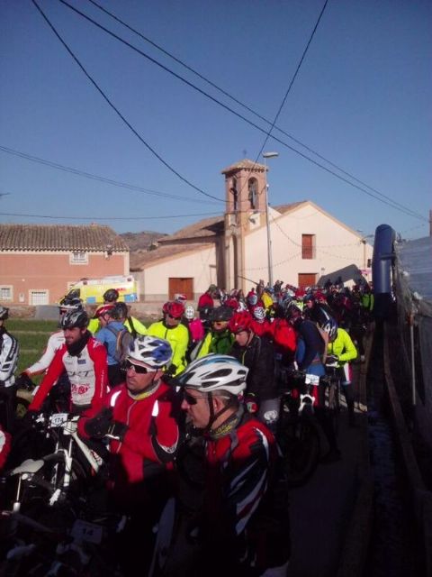 Casi 140 ciclistas participaron en la I Marcha Cicloturista MTB del Campillo de los Jiménez - 2, Foto 2