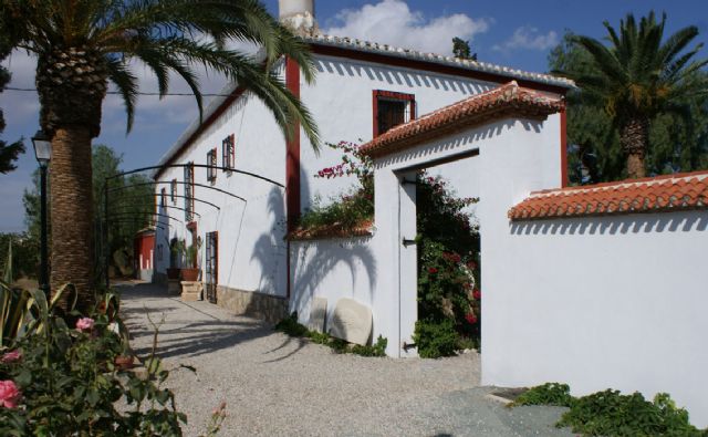 El Ayuntamiento mejorará la eficiencia energética en la 'Casa del Cura' y Centro Etnográfico con un proyecto pionero de instalación solar fotovoltaica - 1, Foto 1