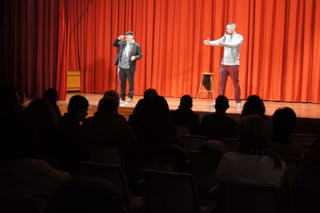 El monólogo Dos murcianos y un vespino aporta el toque de humor al programa de fiestas patronales, Foto 1