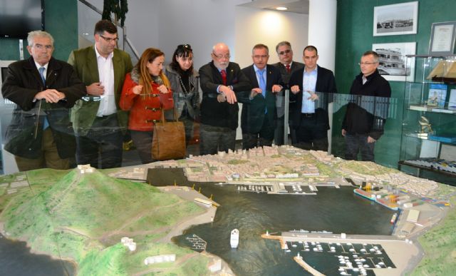 Una representación del Gobierno municipal de Águilas realiza una visita institucional a la Autoridad Portuaria de Cartagena - 2, Foto 2