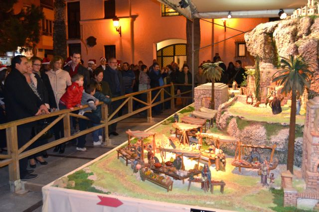 La inauguración del Belén y el encendido del alumbrado dan comienzo a las actividades navideñas 2013 - 1, Foto 1