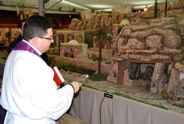 La inauguración del Belén y el encendido del alumbrado dan comienzo a las actividades navideñas 2013 - 3, Foto 3