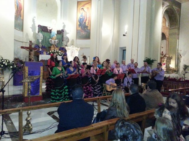 V certamen de villancicos rocieros en Villanueva del Rio Segura - 1, Foto 1