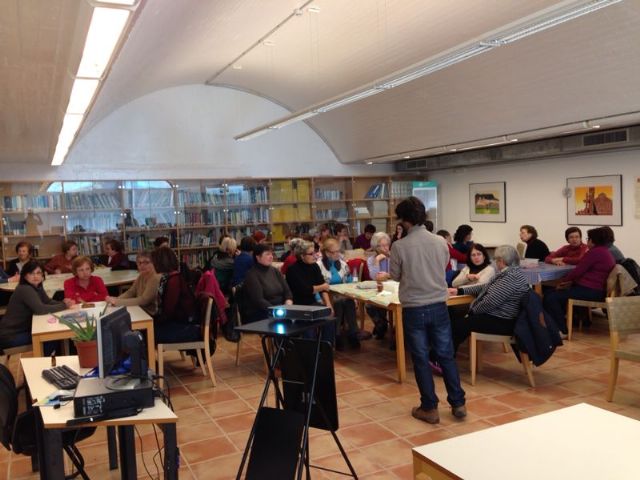 Un grupo de 50 jumillanas asisten en Sangonera a un taller sobre el uso saludable de plantas - 3, Foto 3